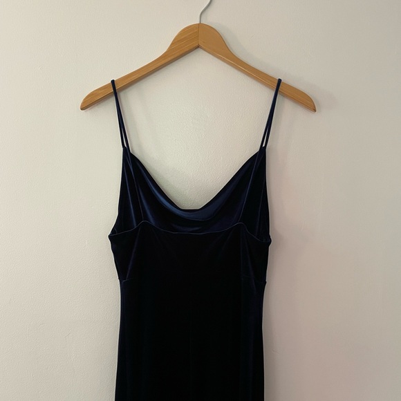 SOLD - Velvet Lulu’s Gown - Picture 6 of 7